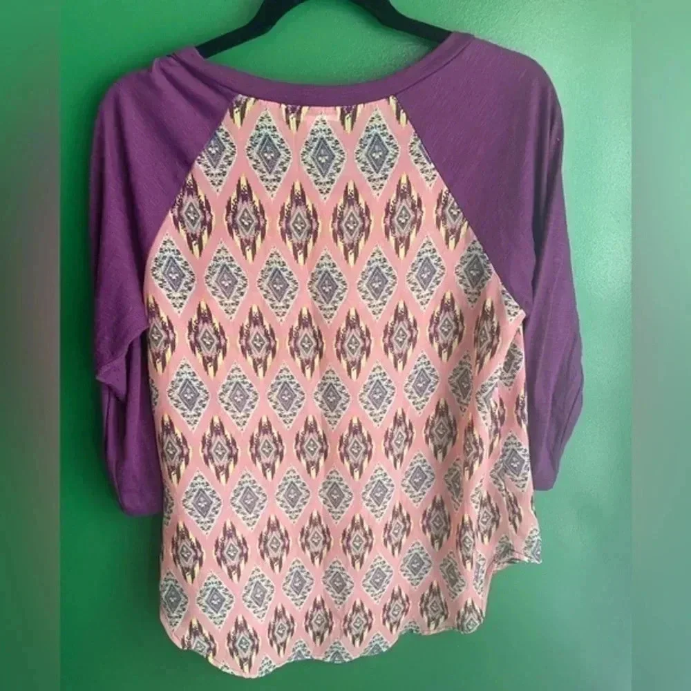 Love, Fire Sheer Lace Tribal Top Blouse‎ Size M Medium EUC!